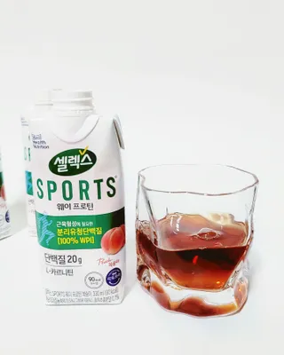 셀렉스스포츠 셀렉스 스포츠 웨이 프로틴 복숭아_ 330ml x 12팩 — 5점을 준 리뷰어가 2021년 10월 올린 사용 사진