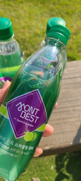 몽베스트 Montbest with Sparkling water Lime20병 — 5점을 준 리뷰어가 2022년 6월 올린 사용 사진
