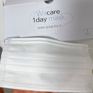 위케어 원데이 덴탈마스크 50매 화이트 대형 국내생산 — 5점을 준 리뷰어가 2021년 2월 올린 사용 사진