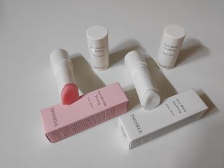 [트윙클라] 안티멜라 수딩 워터밤+안티링클 샤이닝 멀티밤 — 5점을 준 리뷰어가 2022년 6월 올린 사용 사진