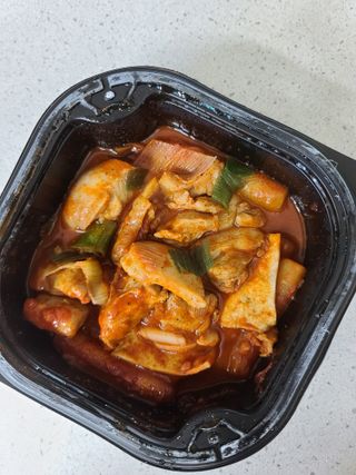 한성기업 무볼레 닭떡볶이+해물떡볶이 2종 세트 — 5점을 준 리뷰어가 2021년 10월 올린 사용 사진