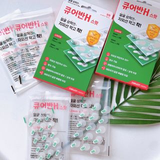 [큐어반H 스팟] 자외선 99프로 차단되는 스틱타입 스팟밴드(1팩 / 66매입) — 5점을 준 리뷰어가 2022년 10월 올린 사용 사진