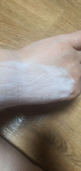 [닥터문] 프리미엄 알로에베라 선크림 500ml — 5점을 준 리뷰어가 2022년 5월 올린 사용 사진