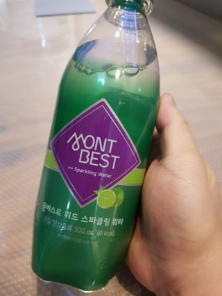 몽베스트 Montbest with Sparkling water Lime20병 — 5점을 준 리뷰어가 2021년 10월 올린 사용 사진
