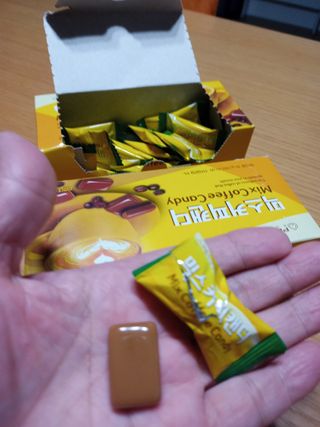 (주) 피치코리아 믹스커피캔디76g x2개입 — 5점을 준 리뷰어가 2022년 11월 올린 사용 사진