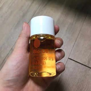 바이오오일 [바이오-오일] 스킨케어 오일 내추럴 60ml — 5점을 준 리뷰어가 2021년 5월 올린 사용 사진