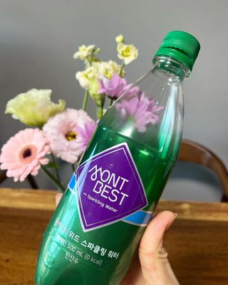 몽베스트 Montbest with Sparkling water Plain 20병 — 5점을 준 리뷰어가 2022년 12월 올린 사용 사진