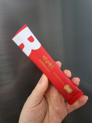 디오르 버닝레드 — 4.5점을 준 리뷰어가 2022년 2월 올린 사용 사진