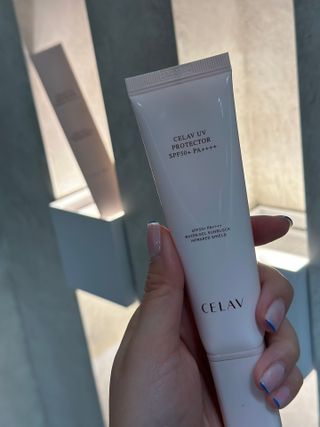 프리마인 선크림만 바꿨을 뿐인데 매일 물 2L챙겨먹고 기초케어 완벽하게 한 물빛피부 완성,셀라브UV프로텍터 — 5점을 준 리뷰어가 2023년 8월 올린 사용 사진