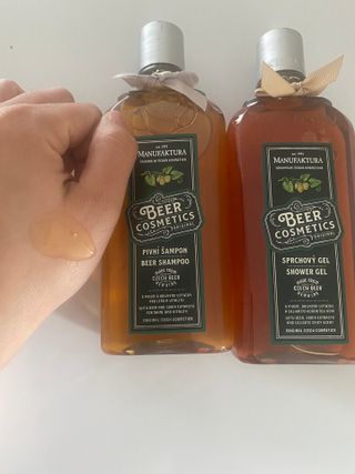 체코 비건화장품 마뉴팍투라 향좋은 천연 맥주샴푸 맥주샤워젤 — 5점을 준 리뷰어가 2022년 5월 올린 사용 사진