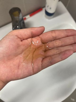 스킨큐어 산다화 순한 클렌징 동백 오일 200ml — 5점을 준 리뷰어가 2023년 5월 올린 사용 사진