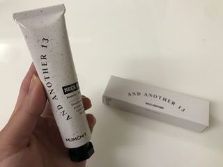 멈칫(MUMCHIT) 넥퍼퓸 NECKPERFUME 2가지 향 — 4.5점을 준 리뷰어가 2021년 11월 올린 사용 사진
