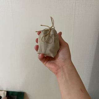 AYU25[아유트웬티파이브]다마스크로즈워터 베이스 천연 수분 촉촉 크림 — 3.5점을 준 리뷰어가 2021년 4월 올린 사용 사진