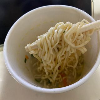 NISSIN 닛신 컵누들  4종 - 씨푸드오리지날, 씨푸드 스파이시, 씨푸드 커리, 씨푸드 XO소스 — 4.5점을 준 리뷰어가 2023년 1월 올린 사용 사진