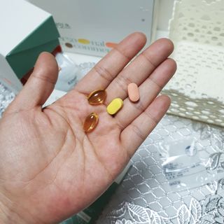[닥터잇츠] 개인맞춤형 건강기능식품_2종 중 택 1 — 5점을 준 리뷰어가 2024년 1월 올린 사용 사진