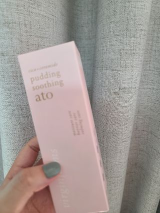 냉장고에 넣어요, 붉은 트러블 피부 다음날 진정되요 [버진팜스 푸딩수딩아토] — 5점을 준 리뷰어가 2021년 10월 올린 사용 사진