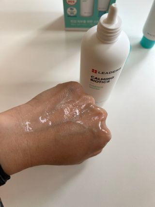 리더스코스메틱 리더스 카밍 바이오틱스 #1등 진정 기획세트 [에센스 워터150ml + 크림 마스크80ml] — 5점을 준 리뷰어가 2022년 9월 올린 사용 사진