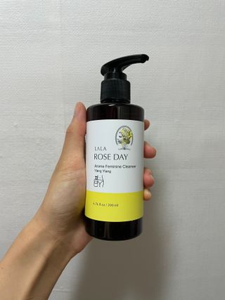 라라로즈데이 시즌2 여성청결제 200ml 아로마 페미민 클렌저, 독일더마인증 — 4.5점을 준 리뷰어가 2021년 9월 올린 사용 사진