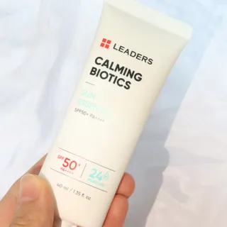 리더스코스메틱 리더스 카밍 바이오틱스 선 에센스 SPF 50+ PA++++ — 5점을 준 리뷰어가 2022년 7월 올린 사용 사진