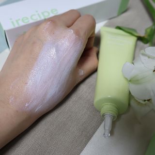 아이레시피 마일드시카 브라이트닝 업 선스크린 SPF50+ PA++++ — 5점을 준 리뷰어가 2023년 6월 올린 사용 사진