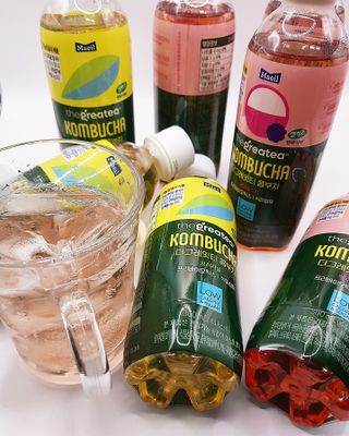 더그레잇티 콤부차 [매일유업] 더그레잇티 44kcal 콤부차 300ml *12개입 (오리지널 6개+베리리치 6개) — 4점을 준 리뷰어가 2023년 8월 올린 사용 사진