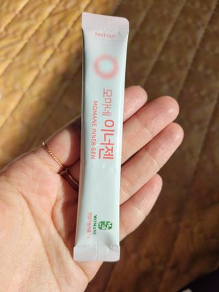 [모마네] 이너뷰티 히알루론산 비오틴 코큐텐 저분자피쉬콜라겐 - 3 g 30포 ★석류맛 — 5점을 준 리뷰어가 2021년 12월 올린 사용 사진