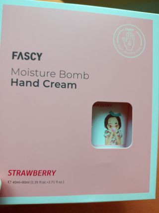 파시 FASCY 高保湿ハンドクリーム40ml+80ml セット — 4.5점을 준 리뷰어가 2021년 5월 올린 사용 사진