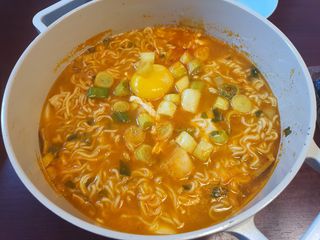 [풀무원] 자연은맛있다 정면, 백면, 홍면  세트 — 5점을 준 리뷰어가 2021년 4월 올린 사용 사진