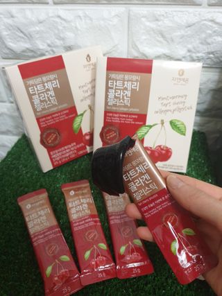 자연에온 가득담은 몽모랑시 타트체리 콜라겐 젤리스틱 — 5점을 준 리뷰어가 2020년 12월 올린 사용 사진
