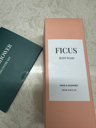 테이크어샤워 [스마트스토어+무배] 피쿠스 바디워시 FICUS BODY WASH 250ML — 5점을 준 리뷰어가 2025년 10월 올린 사용 사진