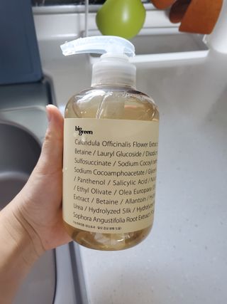 빅그린 안티 헤어로스 탈모 카렌듈라 바이옴 샴푸 500ml (지성두피용) — 5점을 준 리뷰어가 2022년 8월 올린 사용 사진