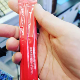 [인디닥터] 타이탄 BCAA 프로틴 젤리스틱 — 5점을 준 리뷰어가 2022년 6월 올린 사용 사진