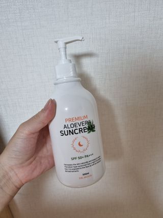 [닥터문] 프리미엄 알로에베라 선크림 500ml — 5점을 준 리뷰어가 2022년 7월 올린 사용 사진