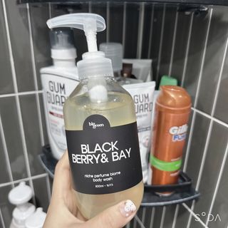 빅그린 니치 퍼퓸 바이옴바디워시 500ml(상탈, 블랙베리&베이, 블랑쉐 3종 중 택1) — 4점을 준 리뷰어가 2022년 12월 올린 사용 사진