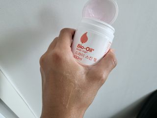 바이오오일 [바이오-오일] 드라이 스킨 젤 100ml — 5점을 준 리뷰어가 2021년 9월 올린 사용 사진