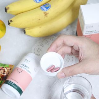 라엘 밸런스 3종 (질 건강 리스펙타 프로바이오틱스, 월경케어 보라지유, 요로건강 크랜베리) 랜덤 증정 1개 — 5점을 준 리뷰어가 2022년 11월 올린 사용 사진