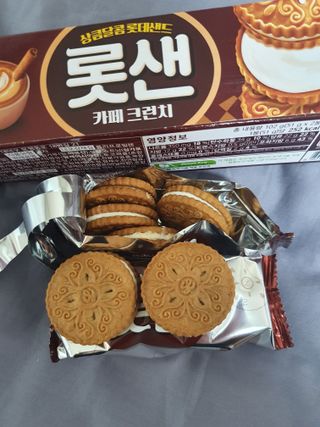 롯데제과 롯샌 카페크런치 — 5점을 준 리뷰어가 2021년 10월 올린 사용 사진