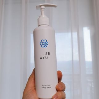 AYU25[아유트웬티파이브]피부 진정, 보습 와일즈 로즈 핸드워시 — 5점을 준 리뷰어가 2021년 3월 올린 사용 사진