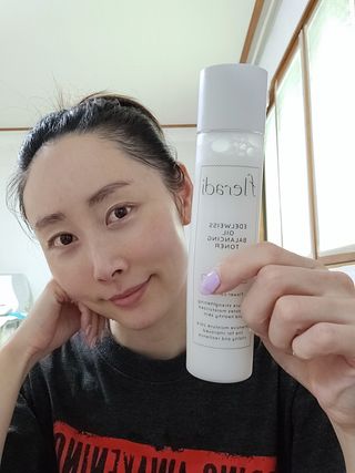 플레라디 에델바이스 오일 밸런싱 토너 — 4점을 준 리뷰어가 2021년 4월 올린 사용 사진