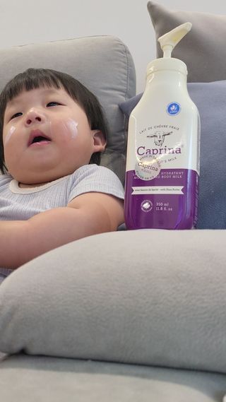 [카프리나]프레쉬 산양밀크 어메이징 바디로션 350ml (시어버터 향) — 5점을 준 리뷰어가 2023년 6월 올린 사용 사진