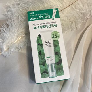 [AHC] 세이프온 에센스 선크림 올리브영 스페셜 증정 기획세트 — 5점을 준 리뷰어가 2022년 6월 올린 사용 사진
