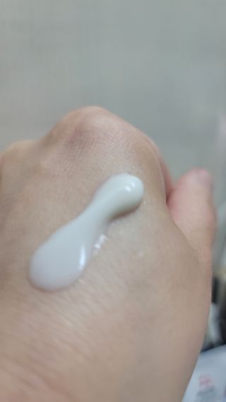제주인디 카멜리아 바이탈 리치크림 (이너보틀 에디션) — 5점을 준 리뷰어가 2023년 4월 올린 사용 사진