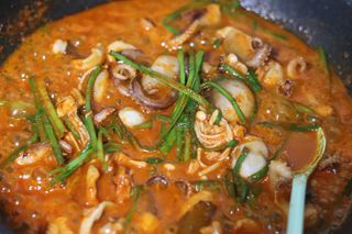 [푸딩팩토리] 불맛양념 쭈꾸미볶음 300G_엄선한 쭈꾸미원물과 양념이 신의 한수! — 5점을 준 리뷰어가 2022년 9월 올린 사용 사진