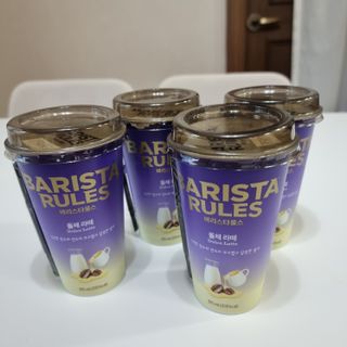 바리스타룰스 돌체 라떼 — 5점을 준 리뷰어가 2023년 4월 올린 사용 사진