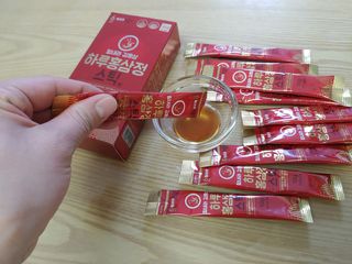 힘내라김홍삼 하루홍삼정스틱 10g x 10포 — 5점을 준 리뷰어가 2021년 3월 올린 사용 사진