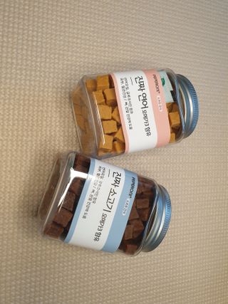 페페로니 진짜 오메가3 연어+소고기 180g+180g — 5점을 준 리뷰어가 2021년 7월 올린 사용 사진