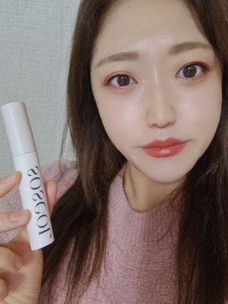 더소설 소설 블랙아이래쉬 세럼 10g(SOSEOL BLACK EYELASH SERUM 10g) — 5점을 준 리뷰어가 2023년 12월 올린 사용 사진