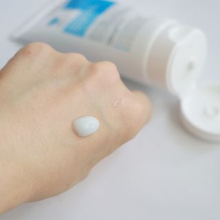 랑벨 수퍼내츄럴 아쿠아 수딩 크림 100ml — 4.5점을 준 리뷰어가 2022년 5월 올린 사용 사진
