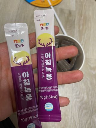 [몸엔용] 전국 이마트 런칭 신상, 아침을 깨우는 녹용 아침녹용 10g x 28포 — 4점을 준 리뷰어가 2021년 7월 올린 사용 사진