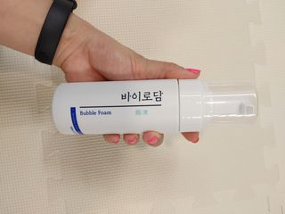 [바이로담] 저자극 약산성버블 폼 폼클렌징 150ml — 5점을 준 리뷰어가 2021년 3월 올린 사용 사진